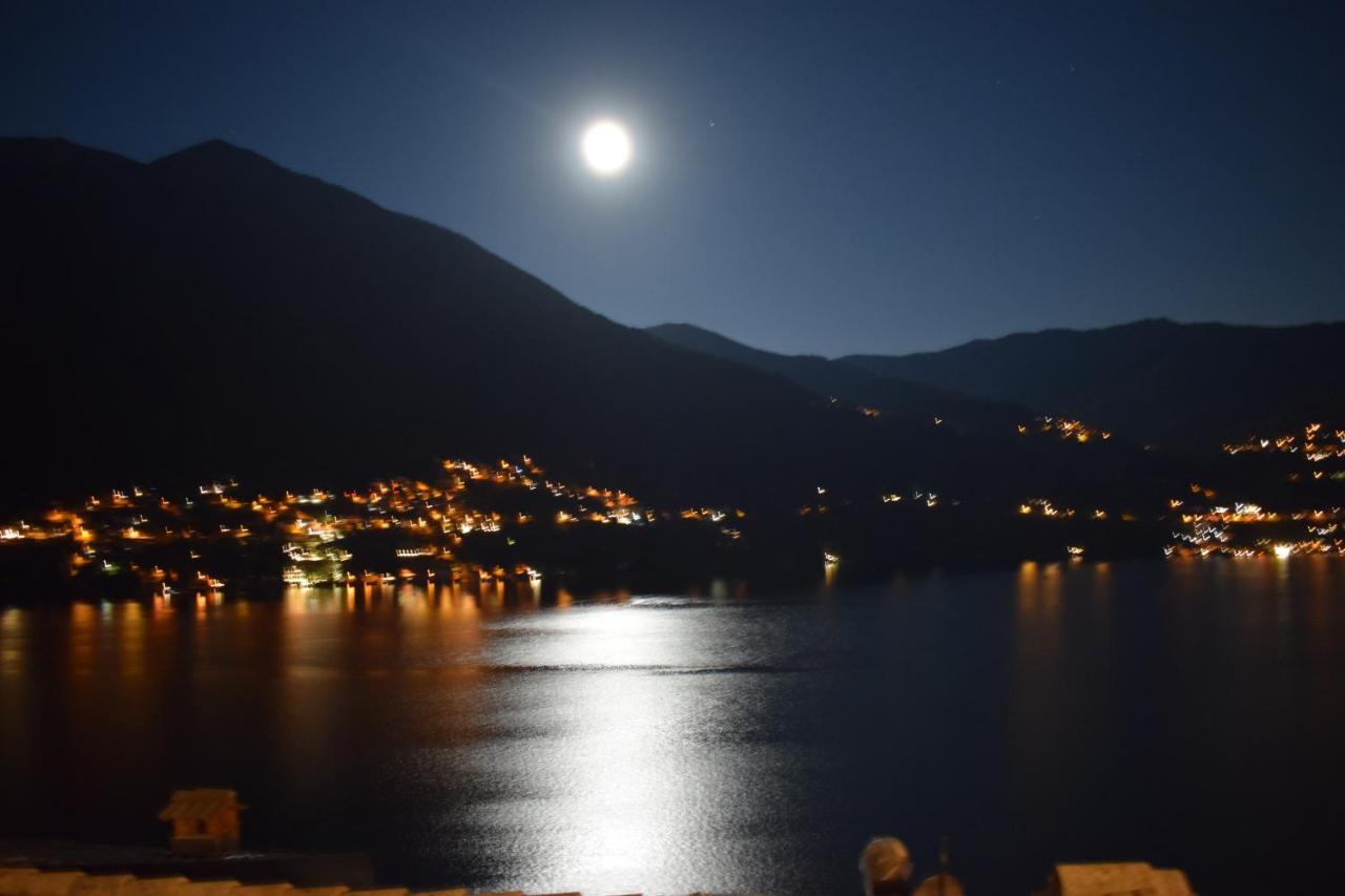 Romantic Home Stone With Amazing View Lake Of Como And Oleandra Laglio Extérieur photo